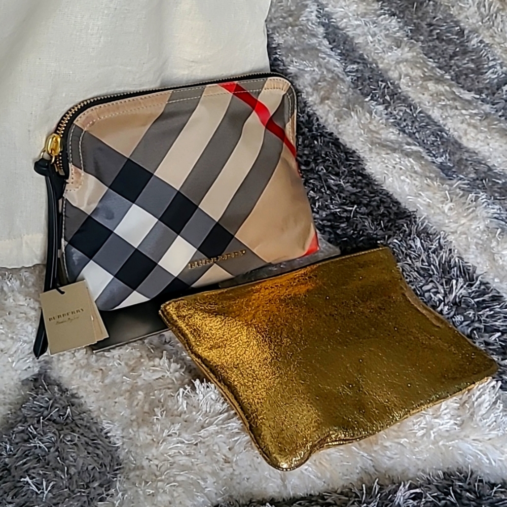 Burberry & Marc Jacob's clutch cosmetic bags